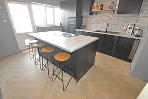 - click for photo gallery